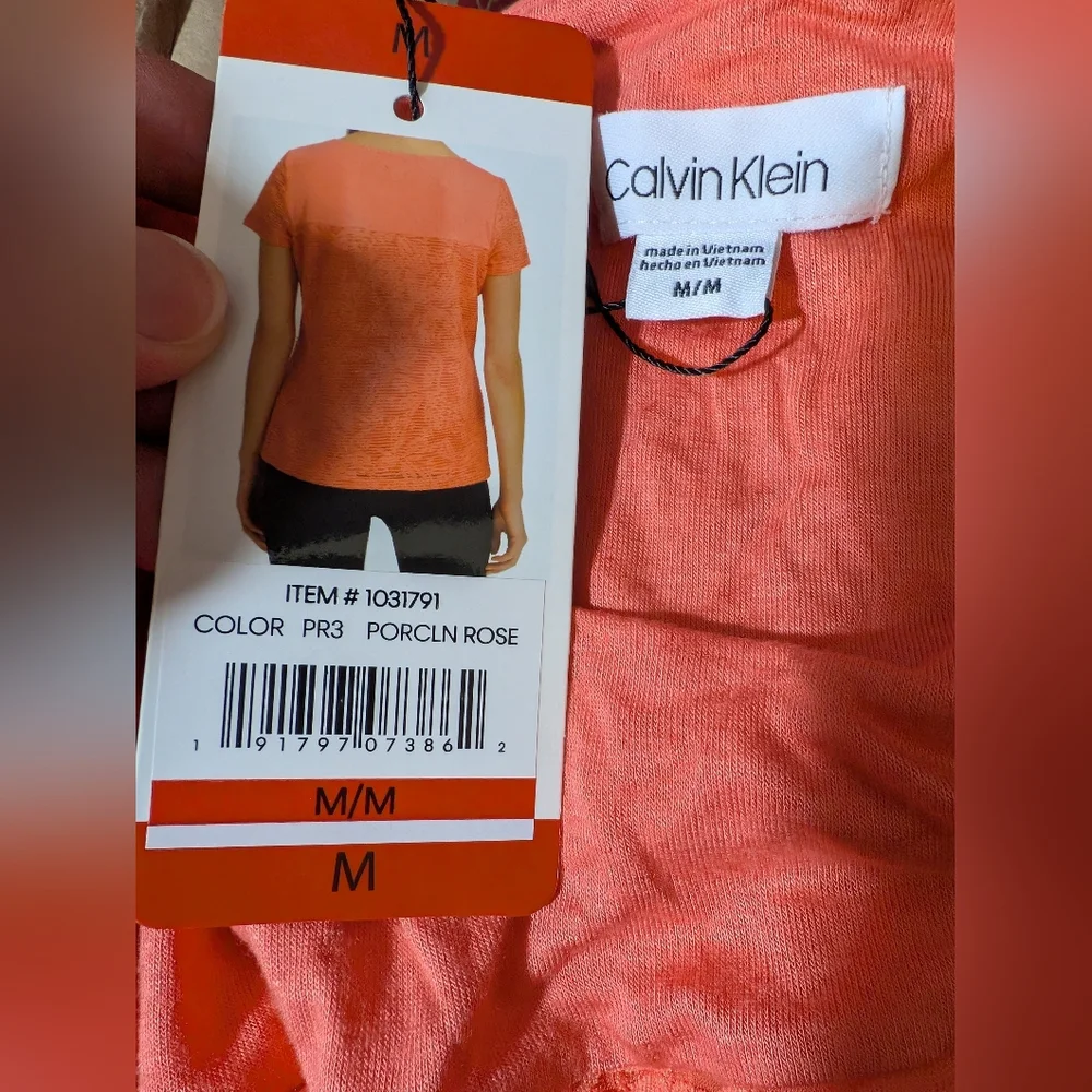 Calvin Klein Porcelain Rose Textured Lined Top, Size M, NWT!